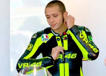 Valentino Rossi foi operado com sucesso ao ombro
