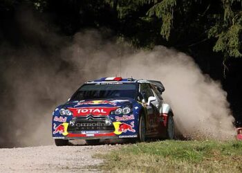Sébastien Ogier com ligeira vantagem para o último dia; Armindo Araújo em sétimo