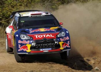 Sébastien Loeb termina etapa na liderança; etapa difícil para portugueses