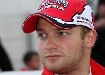 Evgeny Novikov com terceiro Ford oficial no Rali da Grã-Bretanha