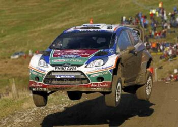 Jari-Matti Latvala vence Rali da Grã-Bretanha