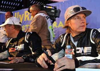 Kaj Lindstrom espera que Raikkonen não deixe totalmente os ralis