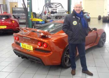 Lotus Exige R-GT pronto para testar