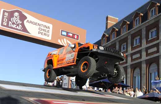 Tripla da MINI a ‘abrir’ o Dakar