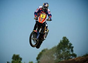 Ruben Faria lesiona mão após queda e não sabe se conseguirá continuar no Dakar