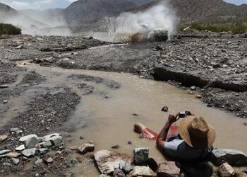 IMAGEM DO DIA: Quando o calor aperta no Dakar…