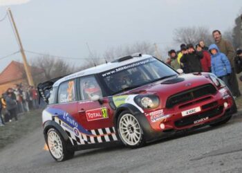 Correção: Ajustamento no tempo de Dani Sordo entrega triunfo a Loeb