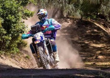 Hélder Rodrigues entrou à defesa na Sardenha