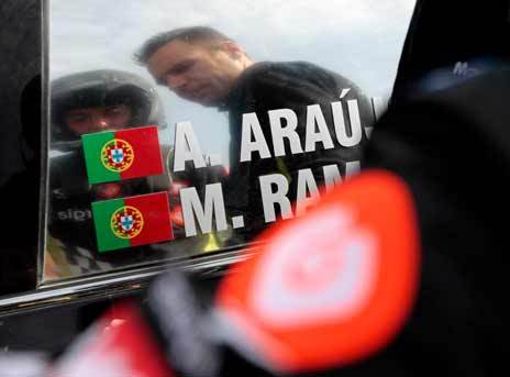 Com a sua licença…
