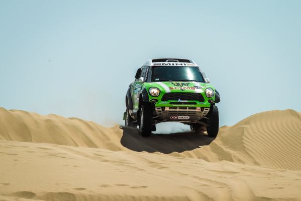 Stéphane Peterhansel vence Dakar