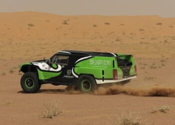 Yazeed Al-Rajhi no Dakar 2014 com Hummer de Robby Gordon