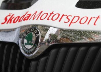 Skoda testou Fabia com motor 1.6 turbo