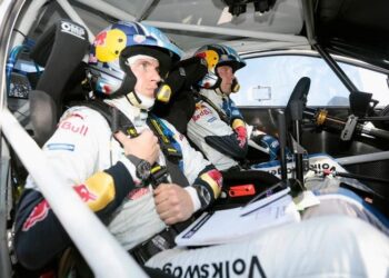 Julien Ingrassia lesionado e substituído por Klinger
