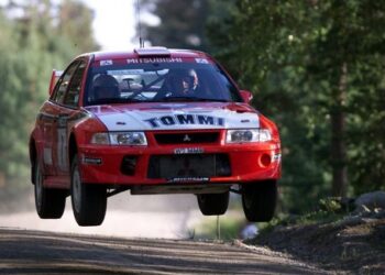 Ouninpohja com um novo salto ‘by’ Tommi Makinen