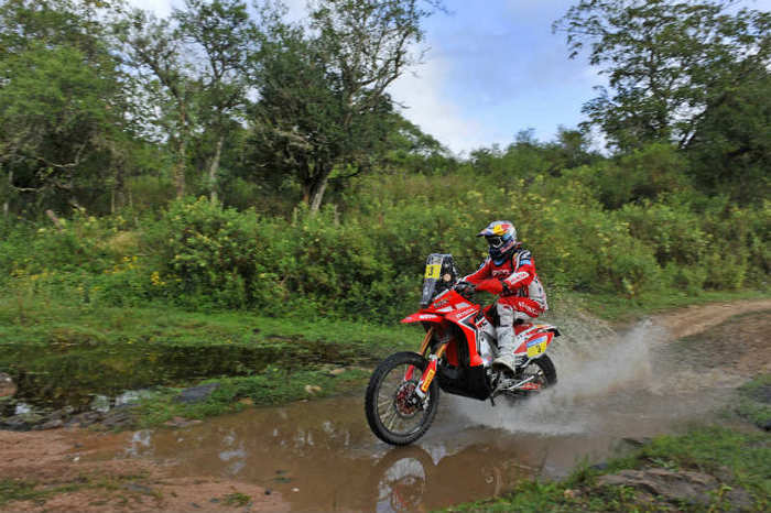 Indígenas bolivianos ameaçam barrar passagem do Dakar