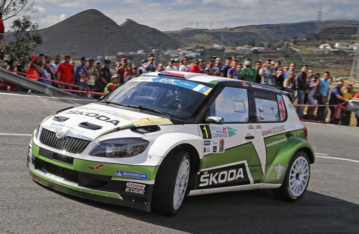 Skoda marca passo à espera do novo R5