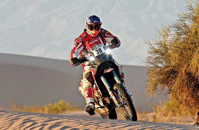 Jeremías Israel Esquerre abandona Dakar