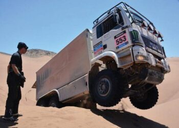 Víctor Jesus e Pedro Velosa ‘navegaram’ camiões da X-Raid