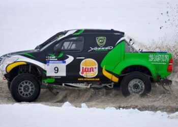 Yazeed Al-Rajhi e Toyota Hilux Overdrive vencem Baja Rússia
