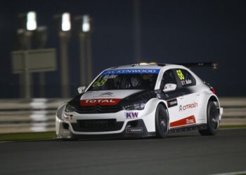 WTCC: Yvan Muller ganha última do ano, Tiago 9º com carro danificado