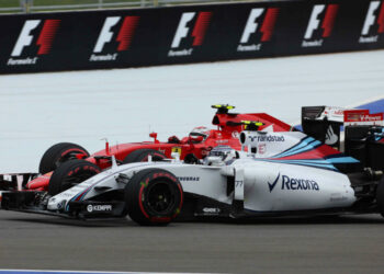 Bottas e Raikkonen lutam pelo 4º lugar no Mundial