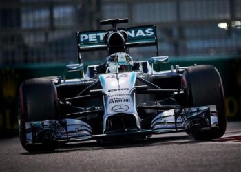 Lewis Hamilton: “Não interessa quem faz mais poles, interessa é quem vence corridas e ganha o campeonato…”