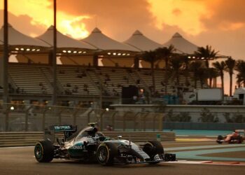 E vão seis poles para Nico Rosberg, recorde de Senna mais perto