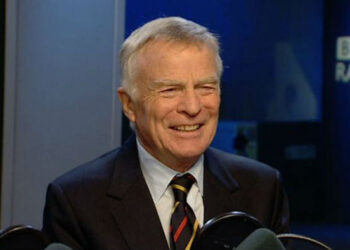 Max Mosley: “As equipas ricas da F1 não querem que as menos ricas sejam competitivas”