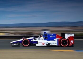 Mikhail Aleshin regressa à IndyCar em 2016