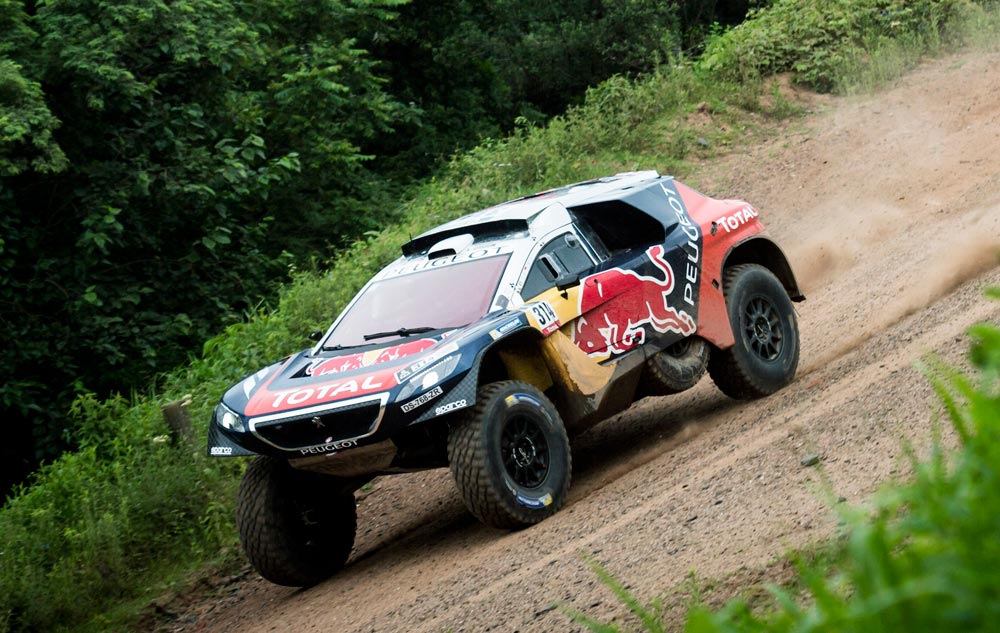 Sébastien Loeb: “O carro é competitivo neste tipo de estrada, mas vai ser mais difícil noutro tipo de percursos”