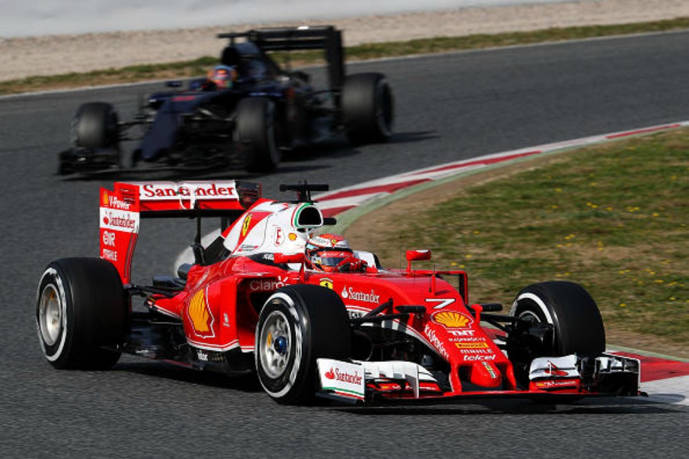 Hülkenberg melhora registo, Räikkönen ‘voa’ das boxes para o segundo lugar