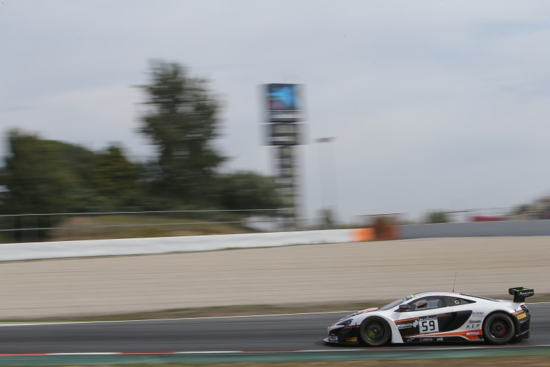 Blancpain GT: Parente perde corrida ao título em Barcelona