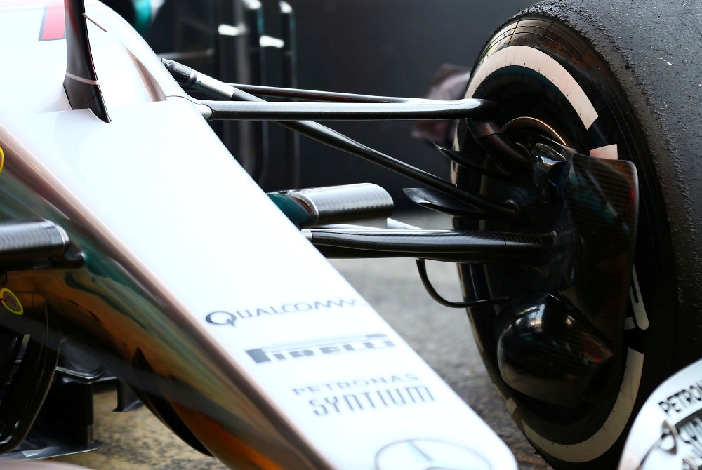 F1: FIA faz um aviso às equipas sobre o design das suspensões