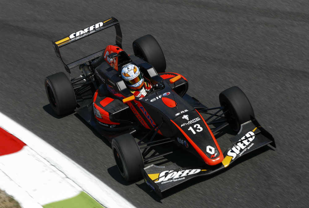 Fórmula Renault: Arranque difícil para Henrique Chaves