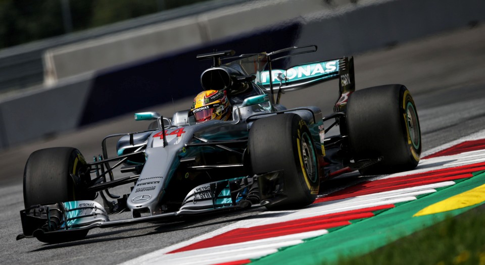GP Áustria F1: Hamilton volta a ser o mais rápido no segundo treino livre