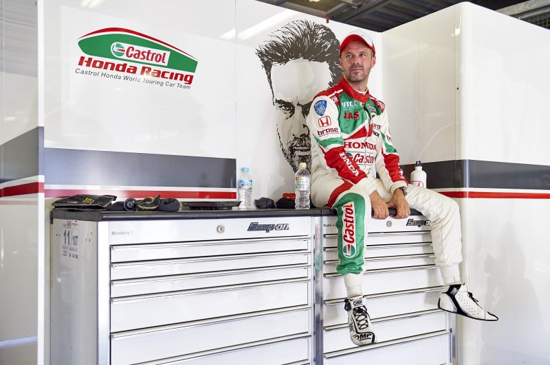 WTCR: Tiago Monteiro regressou com um 15.º lugar no Japão - CNN