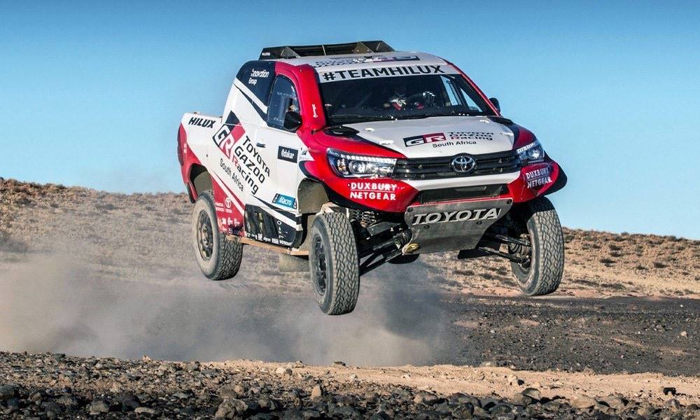 Toyota hilux dakar