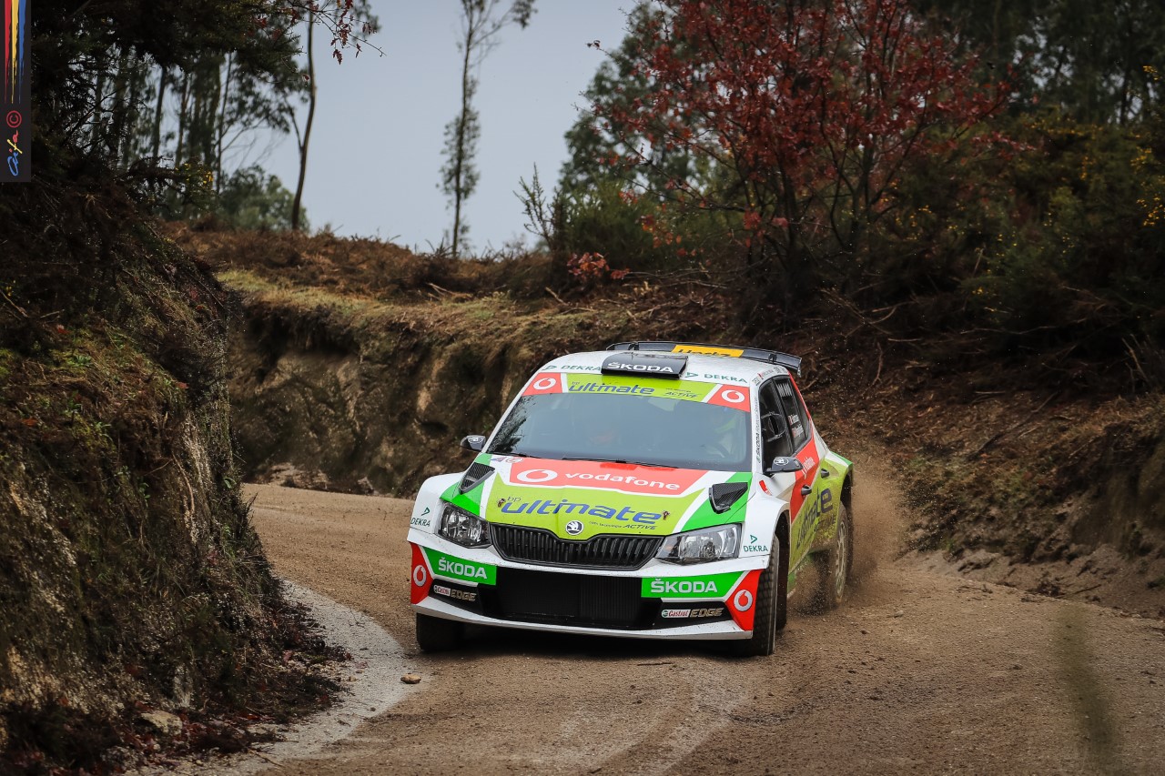 Miguel Barbosa em luta pela vitória no Rali Serras de Fafe