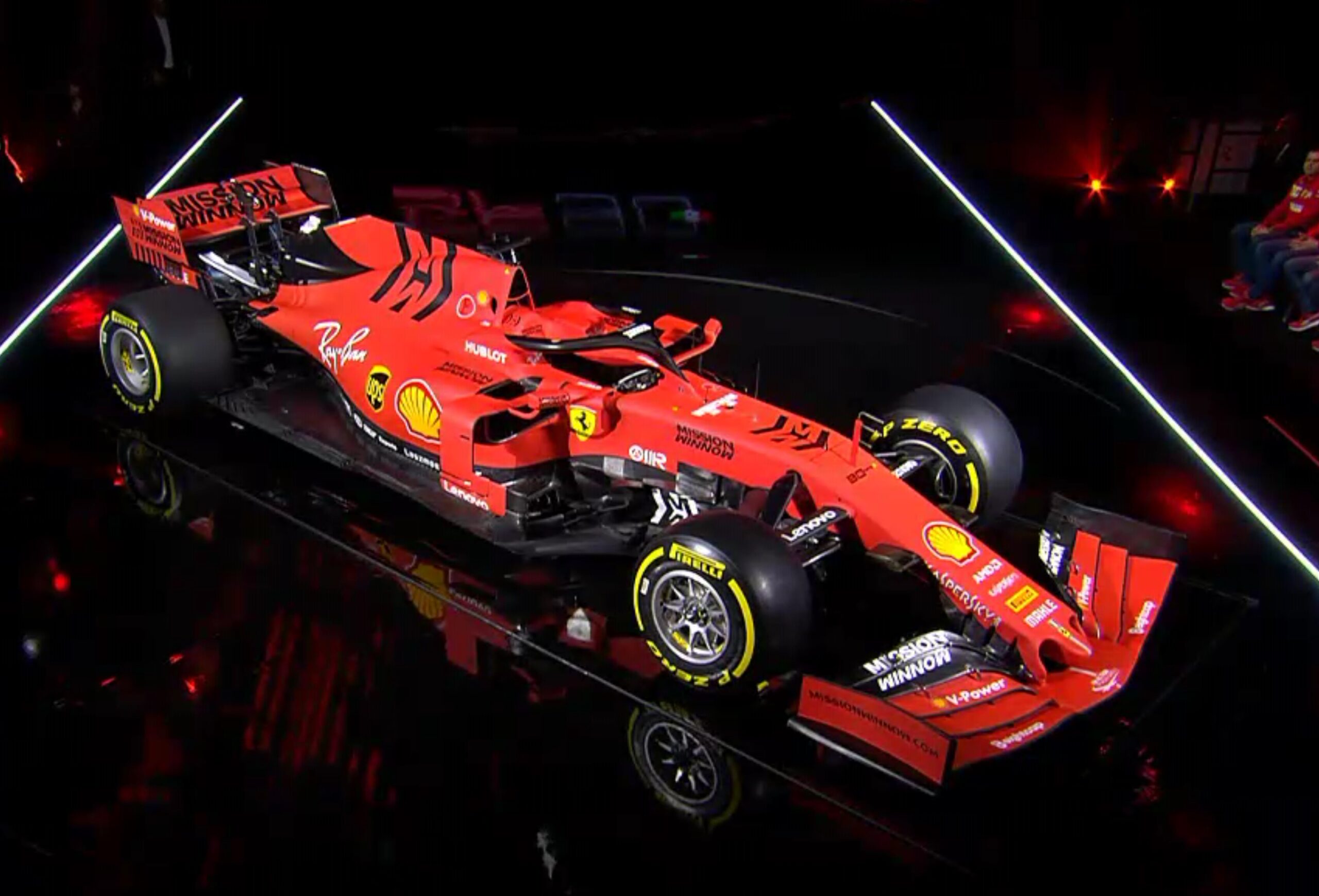 F1: Ferrari SF90 apresentado