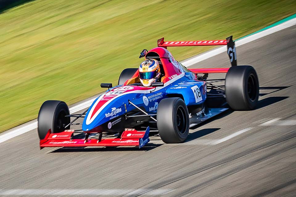 Miguel Matos manteve liderança da G1 Series