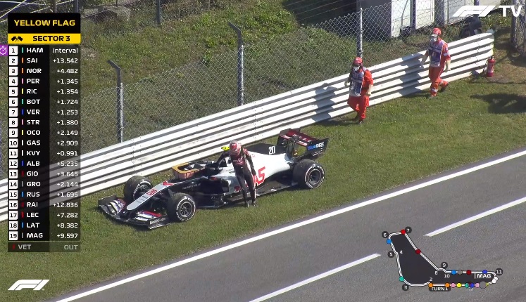GP Itália F1, após 20 voltas: Safety-Car em pista. Hamilton investigado
