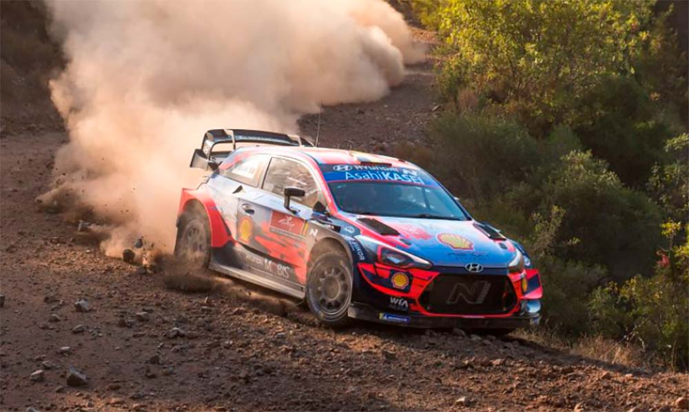 WRC, Rali Turquia, PE6: Ogier ‘fura’ e Neuville lidera