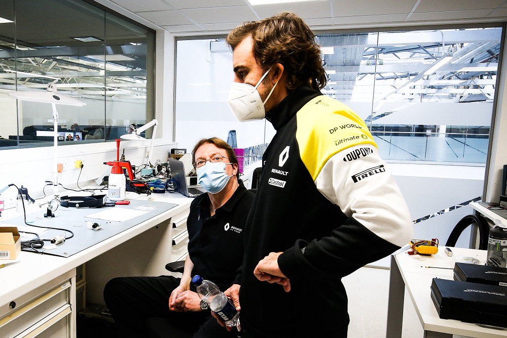 F1: Alonso continua preparação com teste no Bahrein no carro de 2018