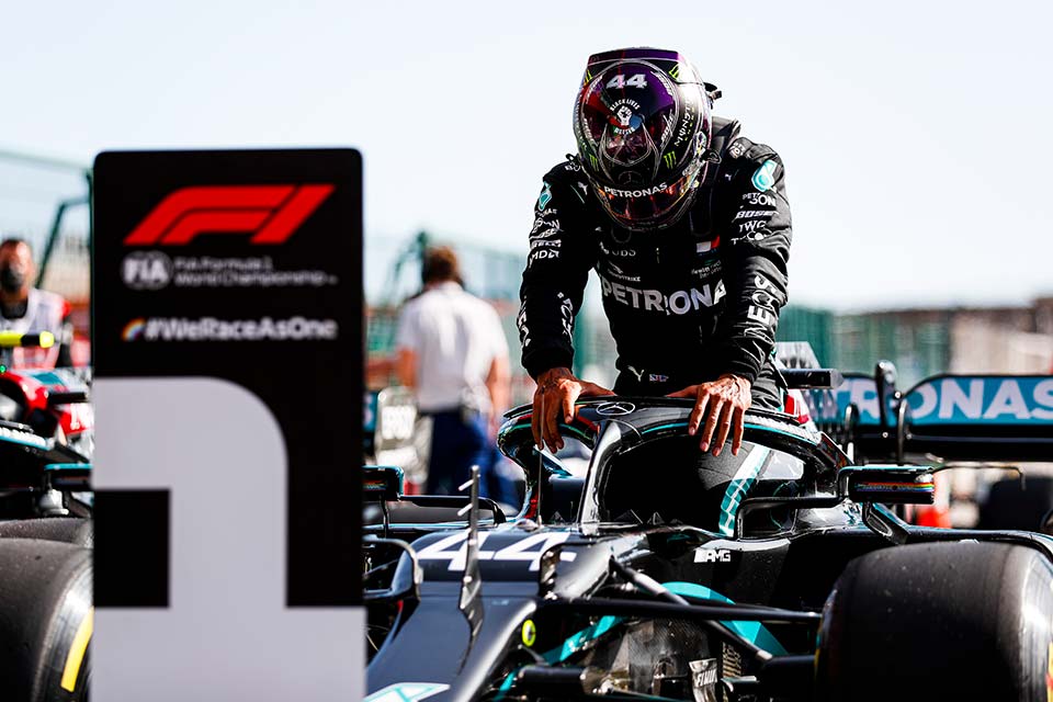 GP Portugal F1, Toto Wolff: “92 é quase um número surreal de vitórias”