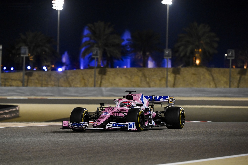 GP Sakhir F1, após 77 voltas: Pérez lidera. Russell ataca e já é 2º
