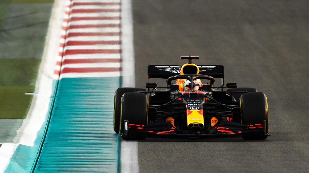 GP Abu Dhabi F1, após 24 voltas: Mercedes sem resposta para Verstappen
