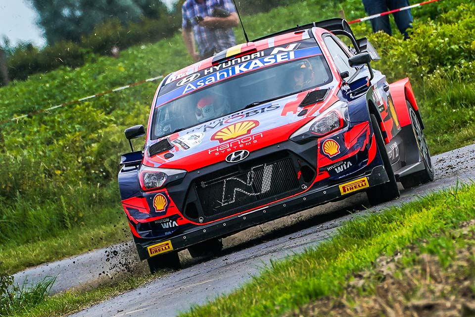 WRC, Rali de Ypres, PE 16: Thierry Neuville com 10.1s de avanço para Craig Breen
