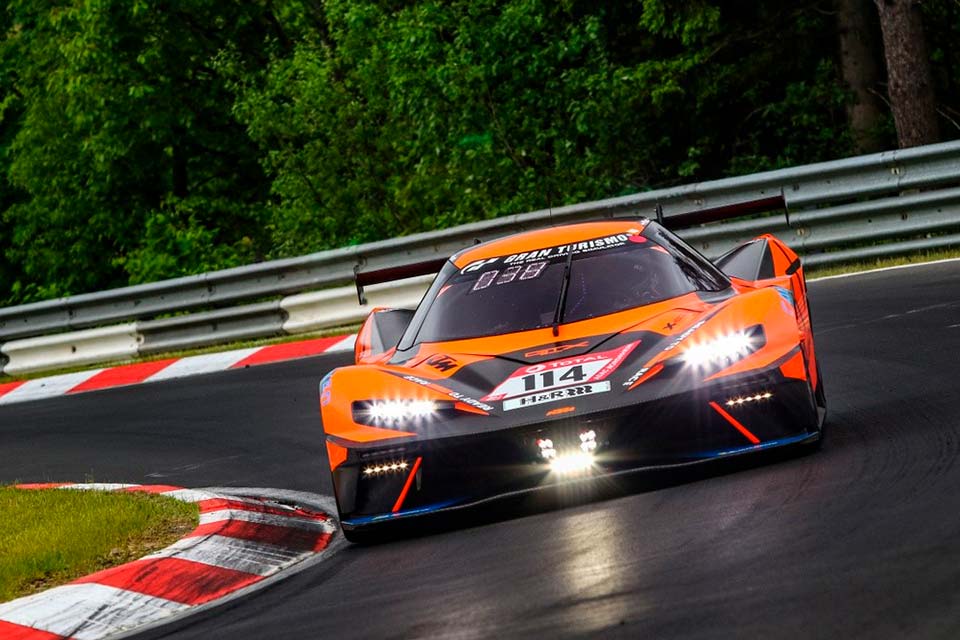 Miguel Oliveira estreia-se com o KTM X-Bow GTX nas 24h de Barcelona