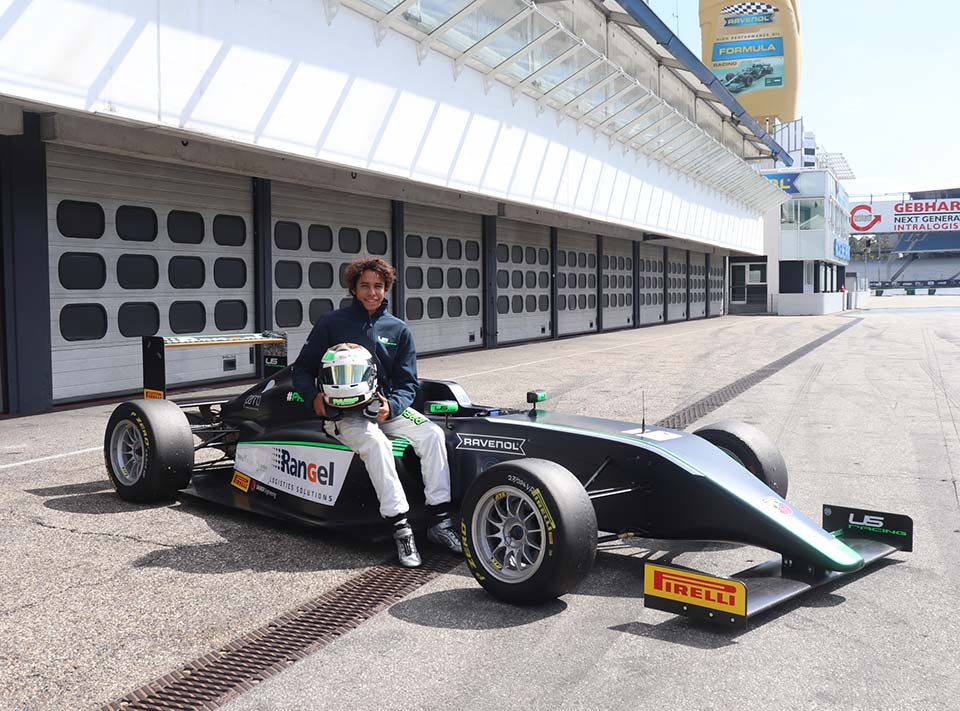 Pedro Perino com a  equipa de Ralf Schumacher na Fórmula 4 italiana