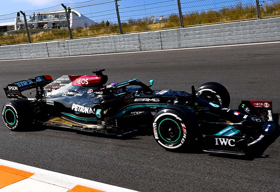 GP Holanda F1, TL1: Lewis Hamilton começa na frente, numa sessão com…22 minutos